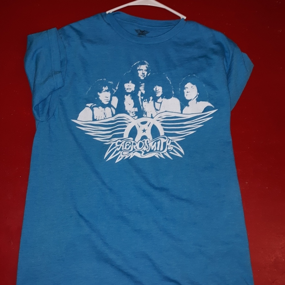 Throwback Aerosmith Tee Size M